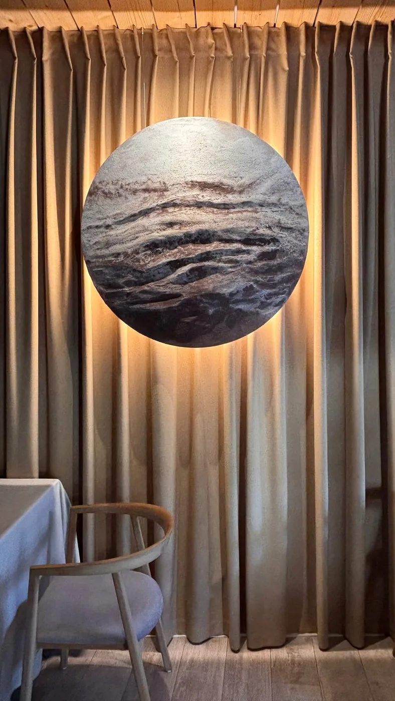 Amandus — interior