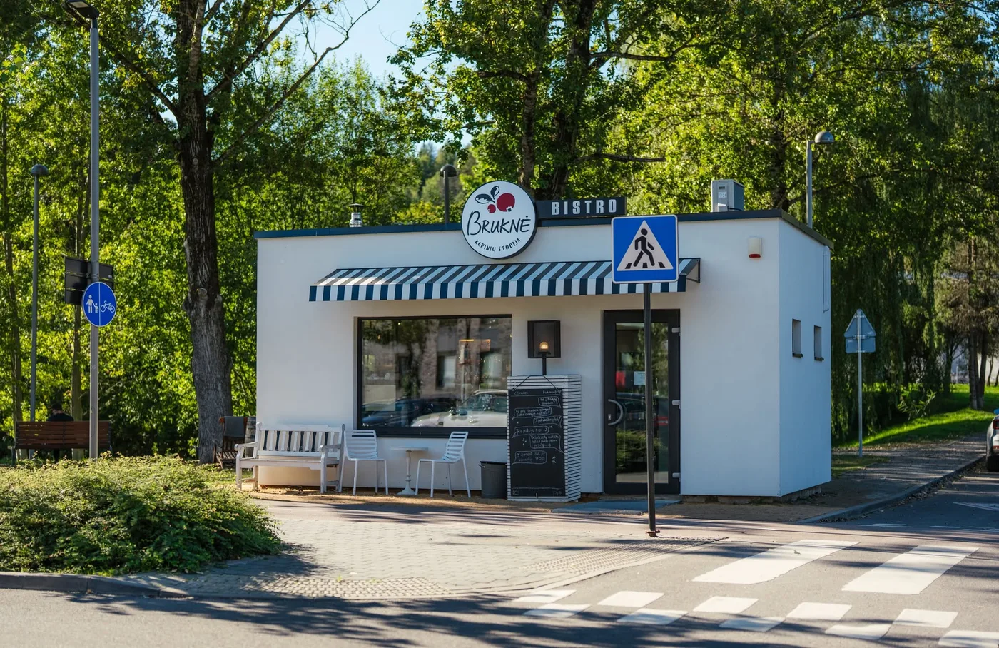 Bruknė — storefront