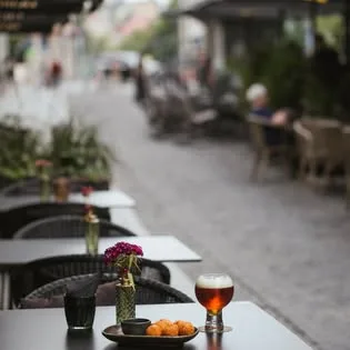 Brussels Mussels Centrum — exterior