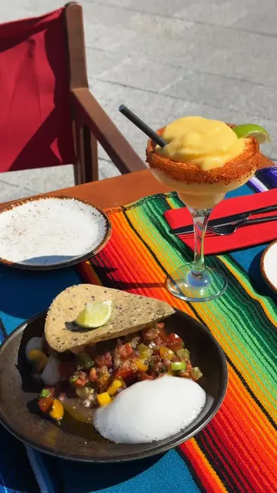 Casa Peligrosa — food