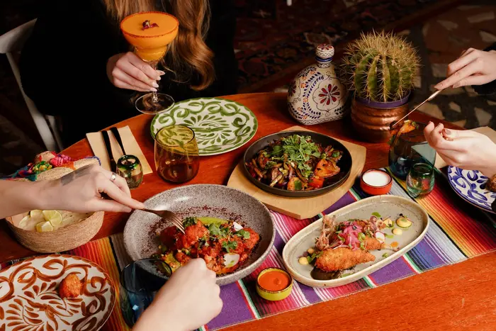 El Gato Negro — food