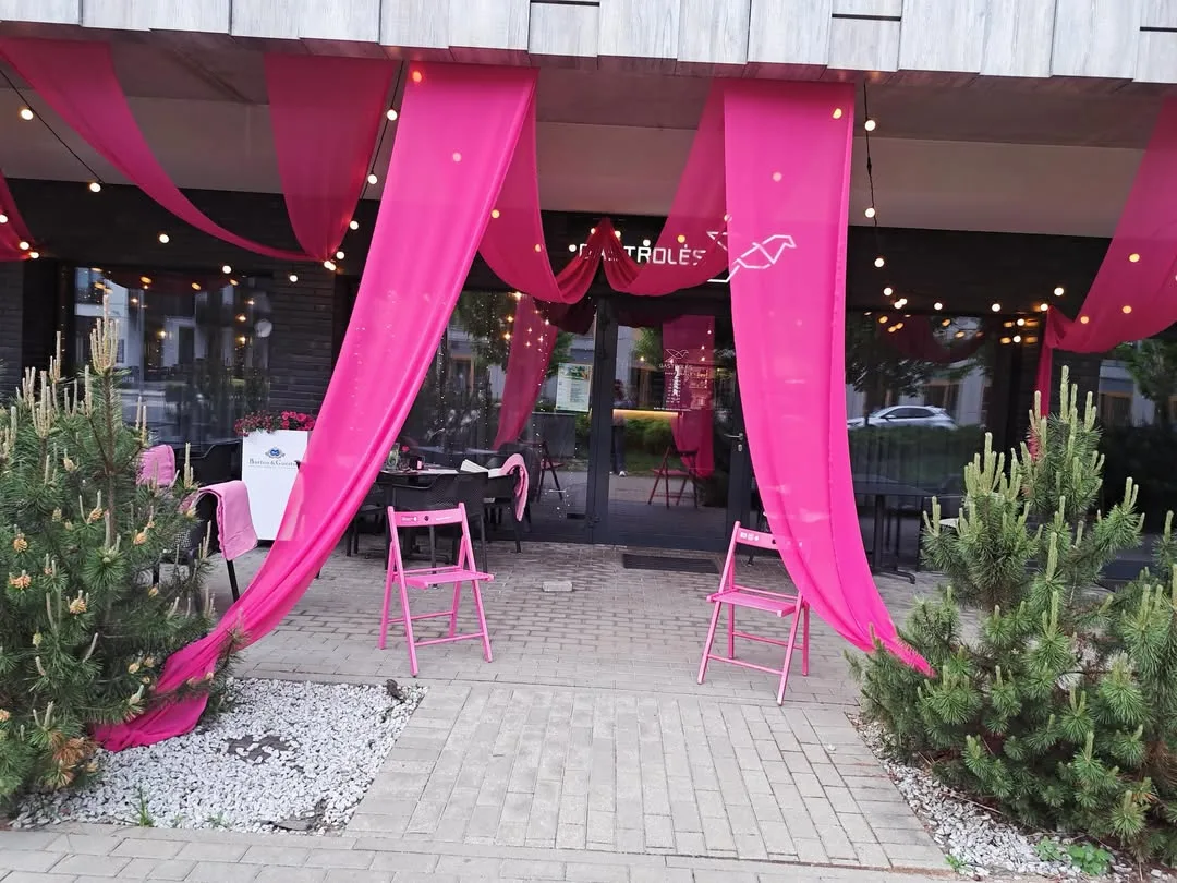 Gastroles — storefront