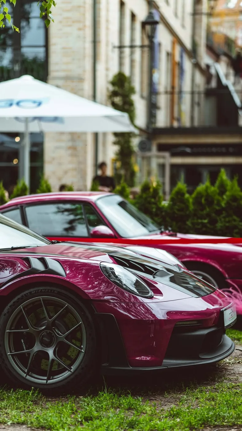 Le Mans — exterior