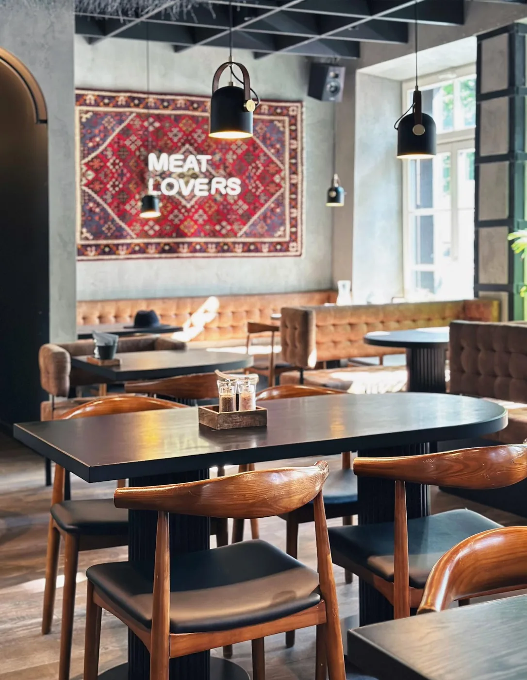 Meat Lovers — interior